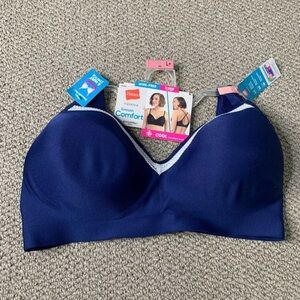 Hanes Women's Blue Comfort Bra